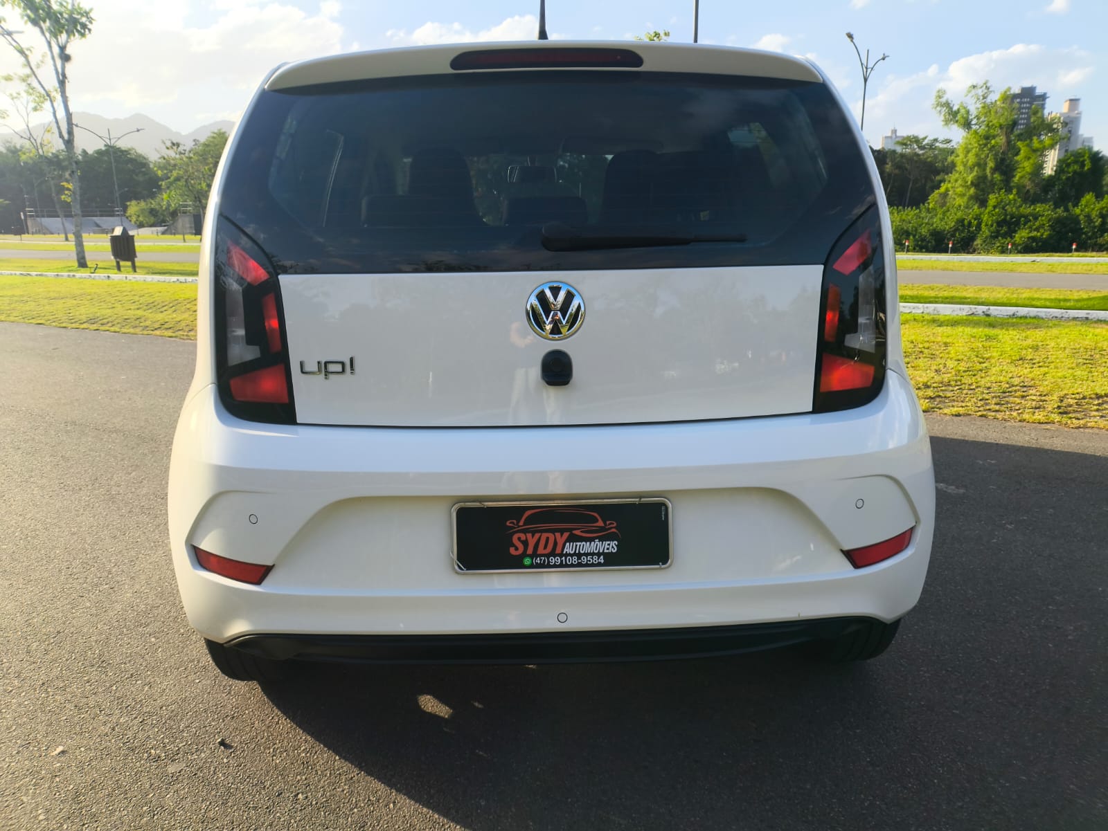 Volkswagen Up! — foto 3 de 7