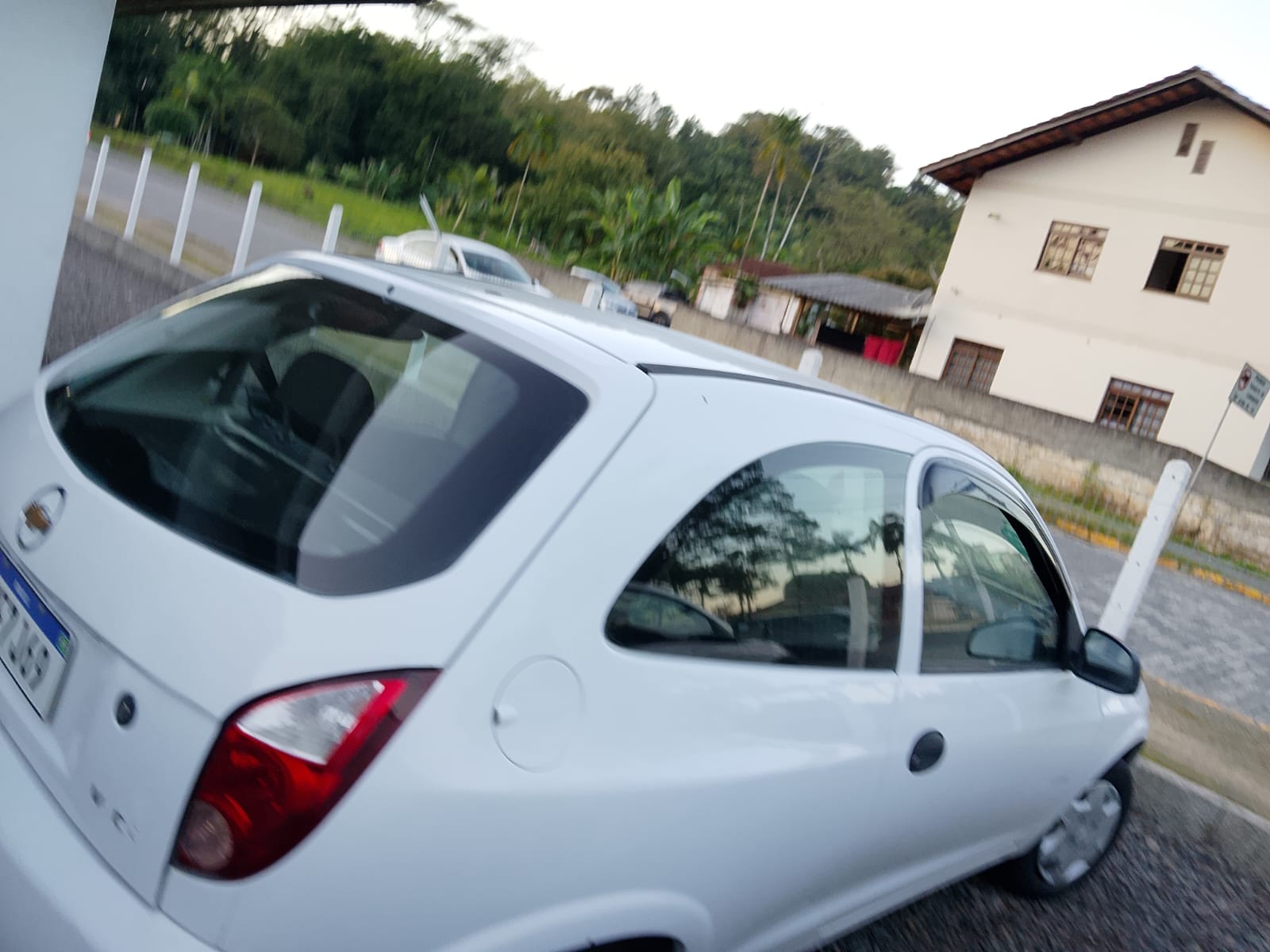 Chevrolet Celta — foto 3 de 10