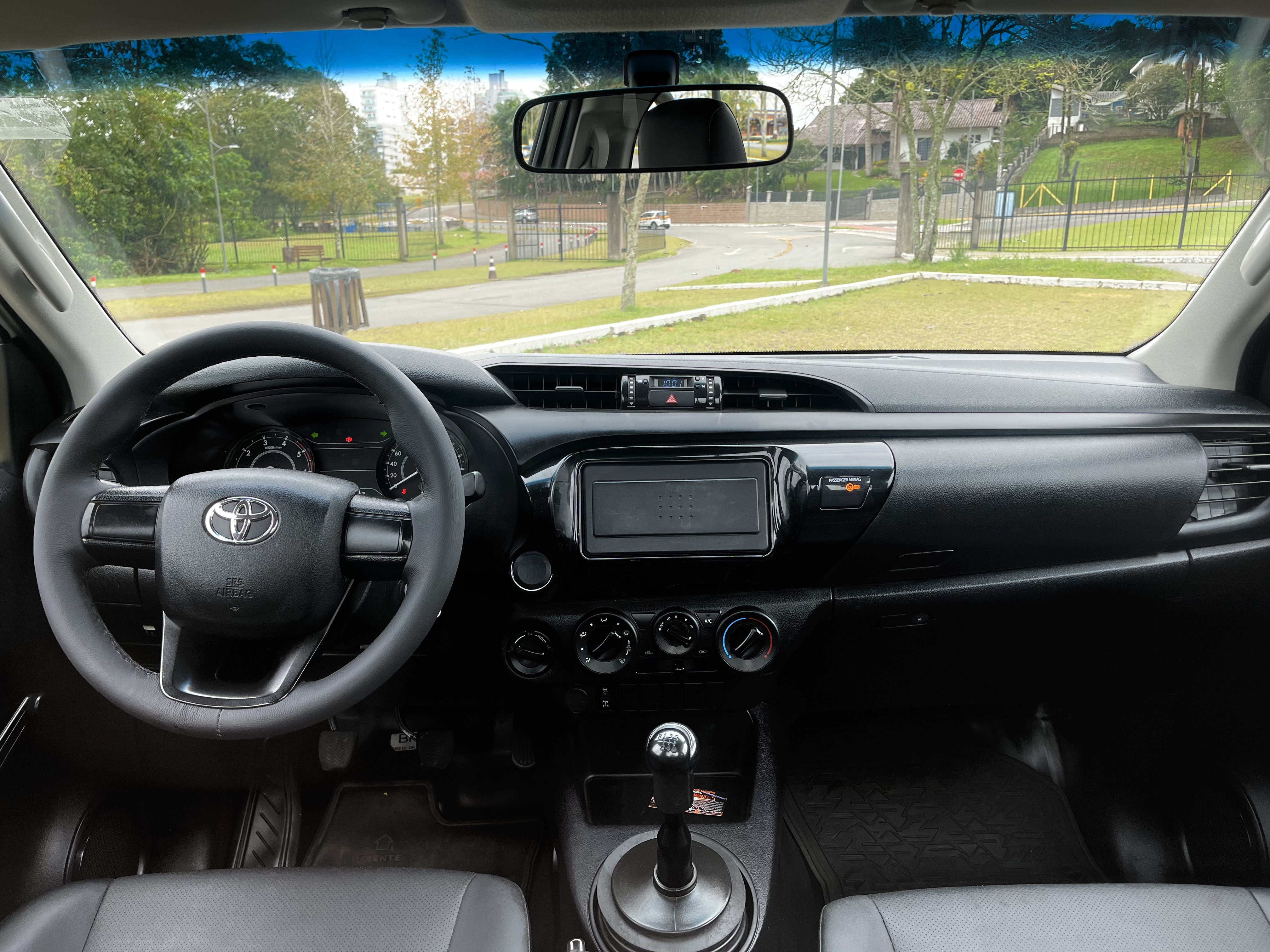 Toyota Hilux Cabine Simples — foto 10 de 10